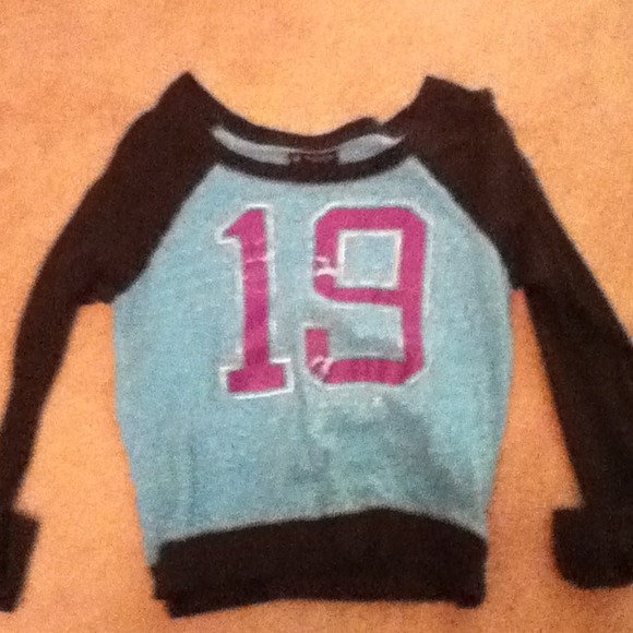 American eagle long sleeve shirt