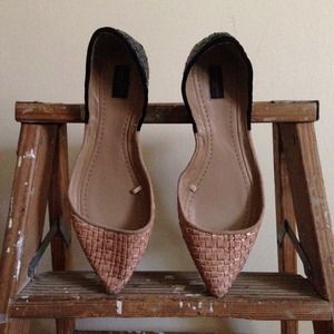 SOLD!! Zara Woven Pointed-Toe Flats, US 7.5