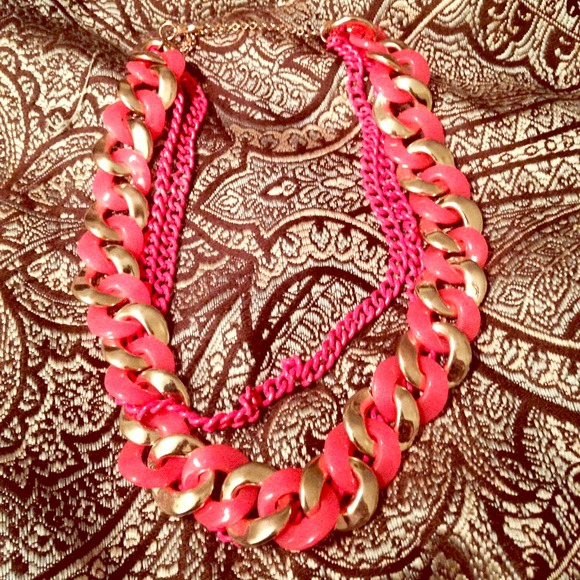 Hot pink and gold chain necklace