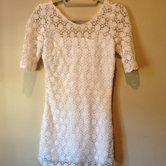 Abercrombie & Fitch white lace fitting dress