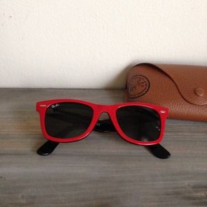 ❌SOLD Ray-Ban Original Wayfarer Sunglasses