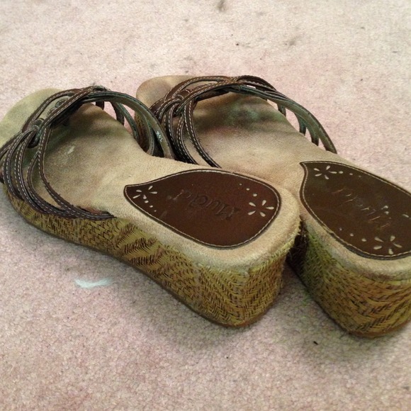 Mudd wedges