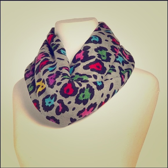 Betsey Johnson scarf