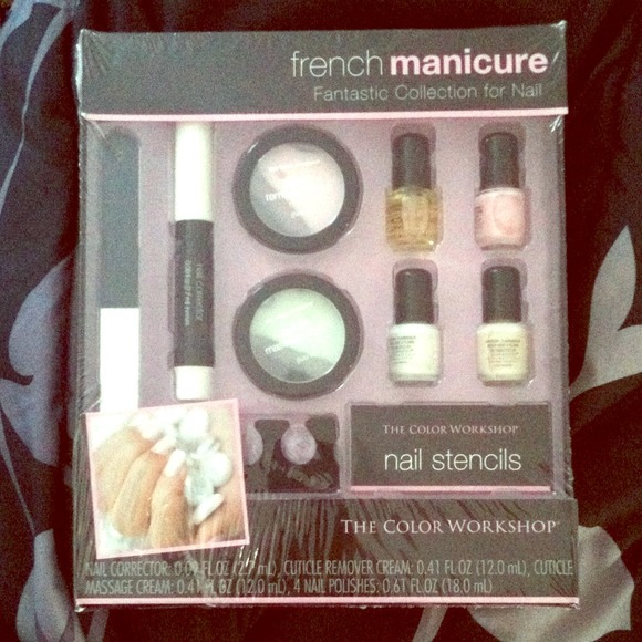 French manicure nails