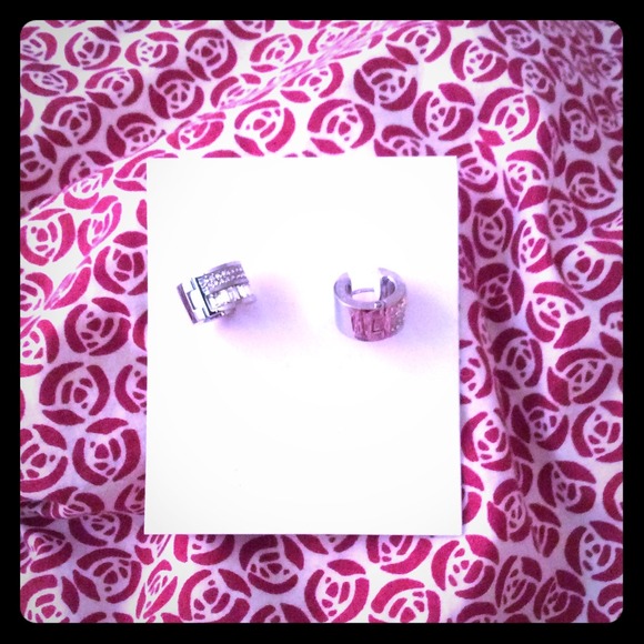 🌟REDUCED🌟MK Brilliance Earrings in Silver🌟