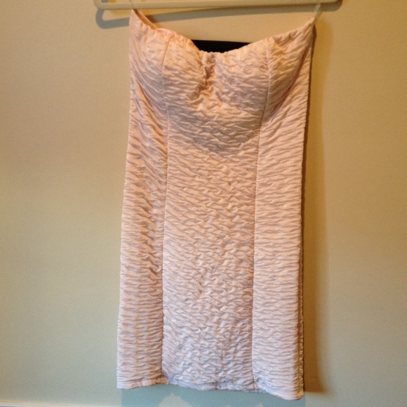 Pink strapless dress
