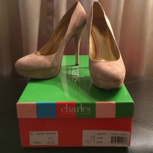 Charles by Charles David Camel Suede pumps