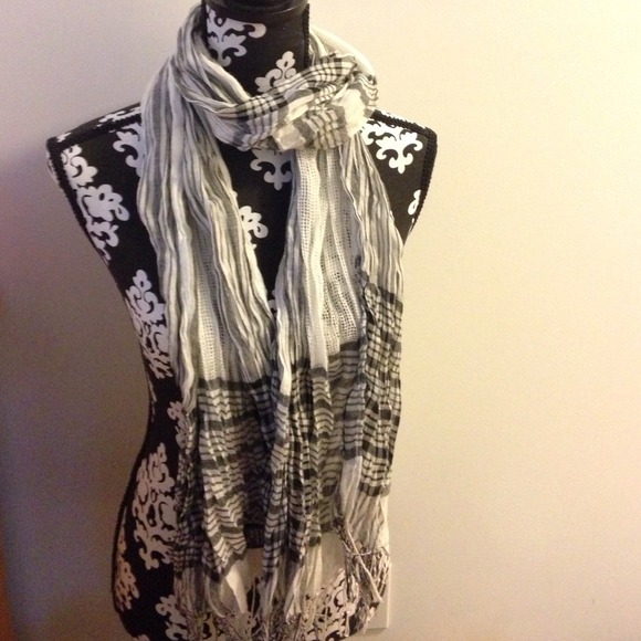 Scarf all seasons