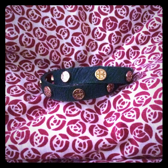 🌟New Tory Burch Green Calf Hair Bracelet🌟