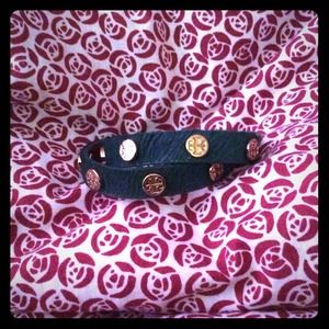 🌟New Tory Burch Green Calf Hair Bracelet🌟