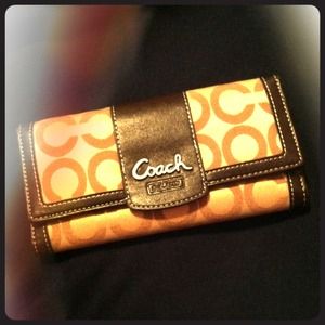 🌟SALE $32🌟Coach Clutch