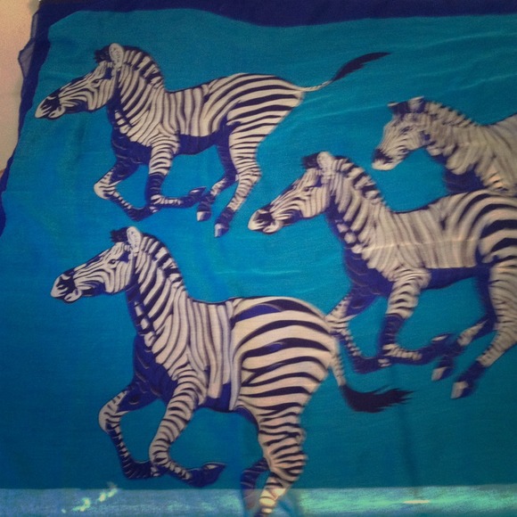 Just Reduced!!! Flowing Zebra print scarf
