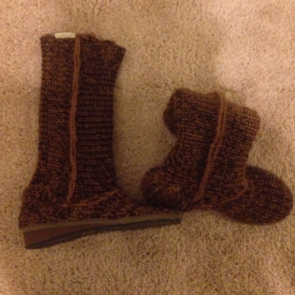Rebels Warm Wool Boots - Picture 2 of 4