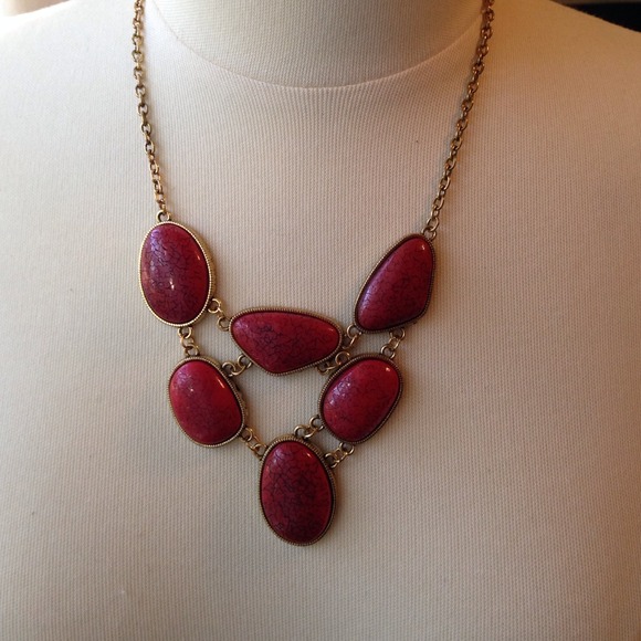 Necklace - Picture 1 of 3