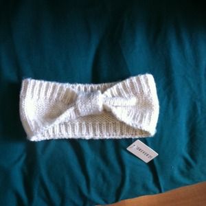 💢SOLD IN BUNDLE💢New cream bow knitted headwrap