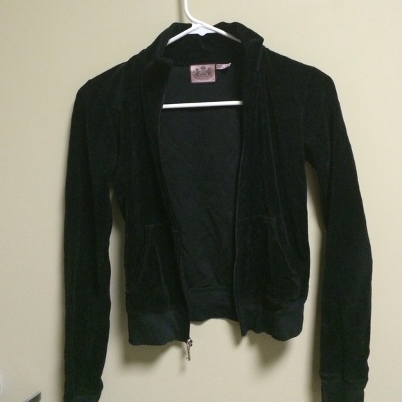 Black velour Juicy Couture zip-up - Picture 2 of 4