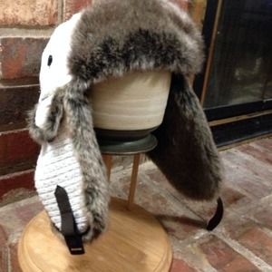 Cute furry winter cap!! 🌹