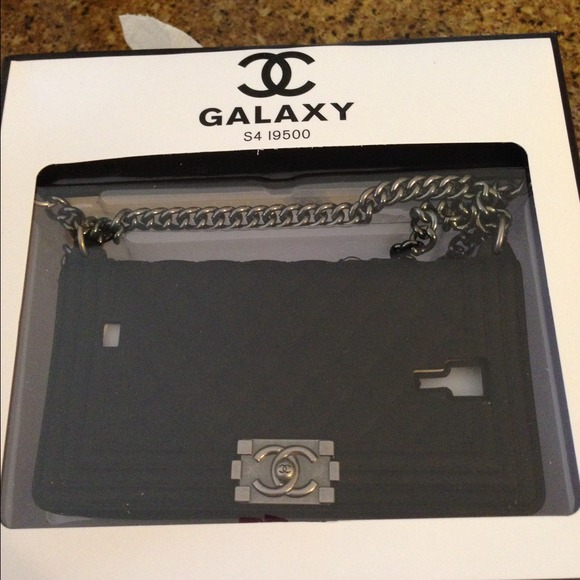 Accessories - galaxy S4 le boy iPhone !