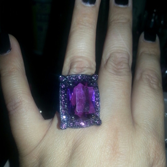 Purple stone ring - Picture 2 of 4