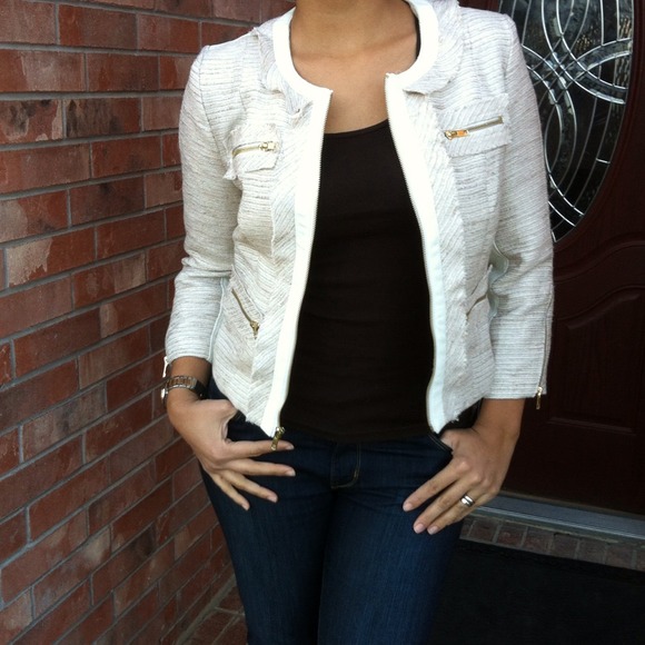 xoxo Jackets & Blazers - Fabulous ivory jacket