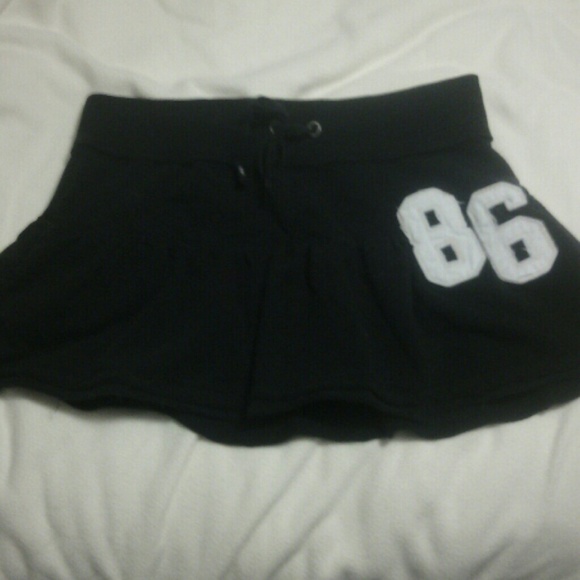 Black Victoria's Secret Pink Skirt