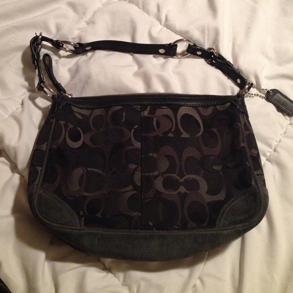 Coach purse - Picture 2 of 4
