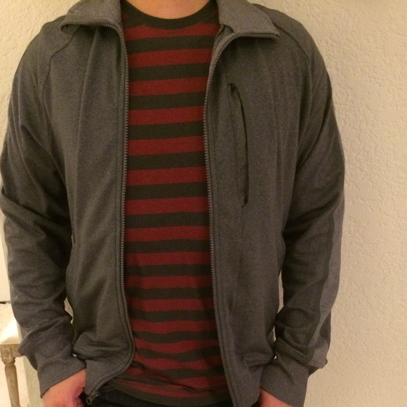 Lululemom running jacket - Picture 2 of 4