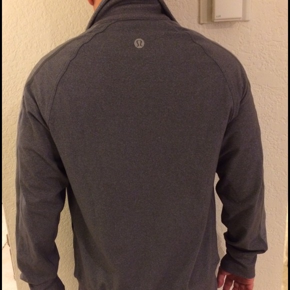 Lululemom running jacket - Picture 3 of 4