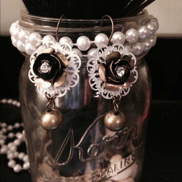 Betsey Johnson rose earrings