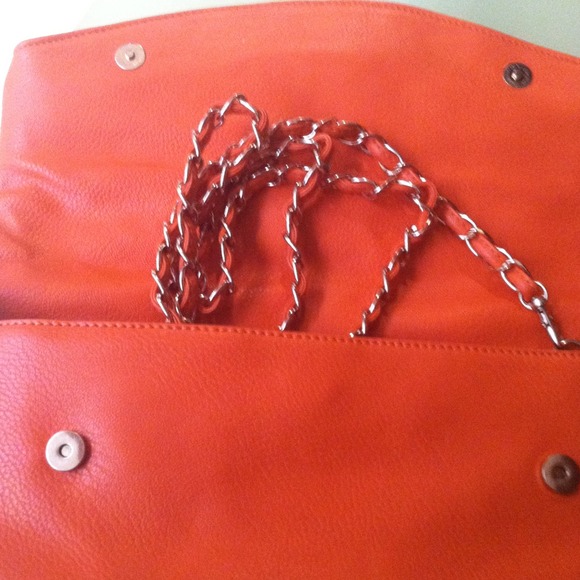 Skull clutch⛔⛔SOLD⛔⛔ - Picture 3 of 4