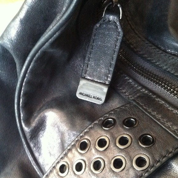 Sold - Picture 2 of 4