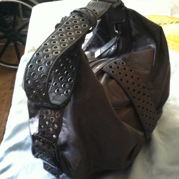 Sold - Picture 3 of 4