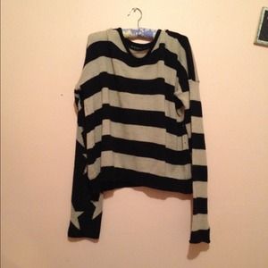 SOLD❌Brandy Melville Rare Flag Sweater