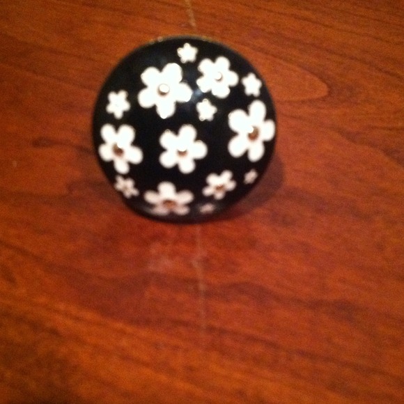 Daisy ring - Picture 2 of 4