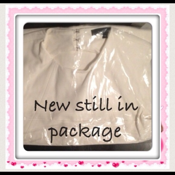 Mini backout dress - Picture 2 of 4