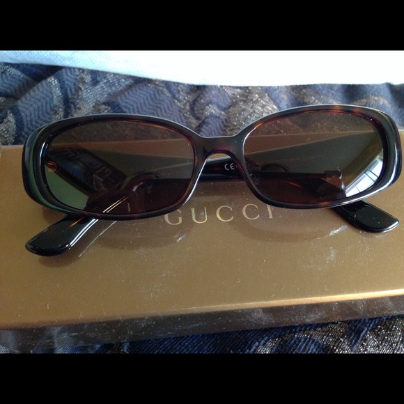 GUCCI sunglasses