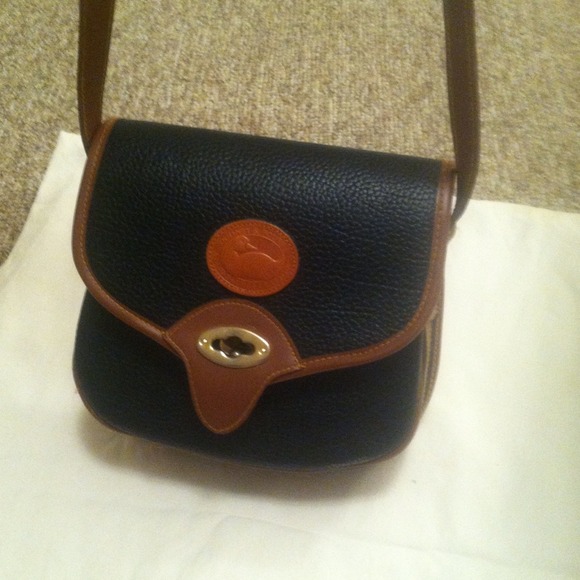Inspired Dooney & Bourke Crossbody Purse👜