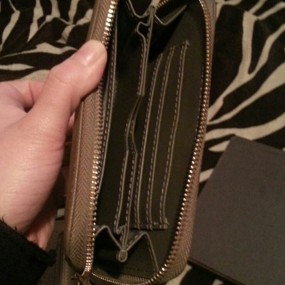Wallet - Picture 2 of 2
