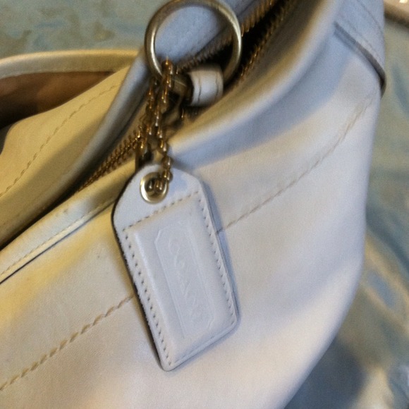 Sold - Picture 3 of 4