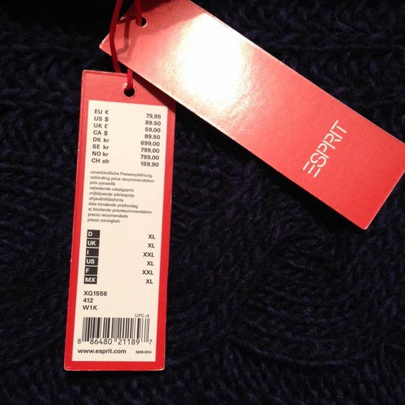 Beautiful warm sweater - Picture 3 of 4