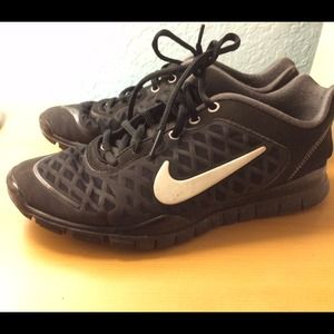 Black Nike Trainers