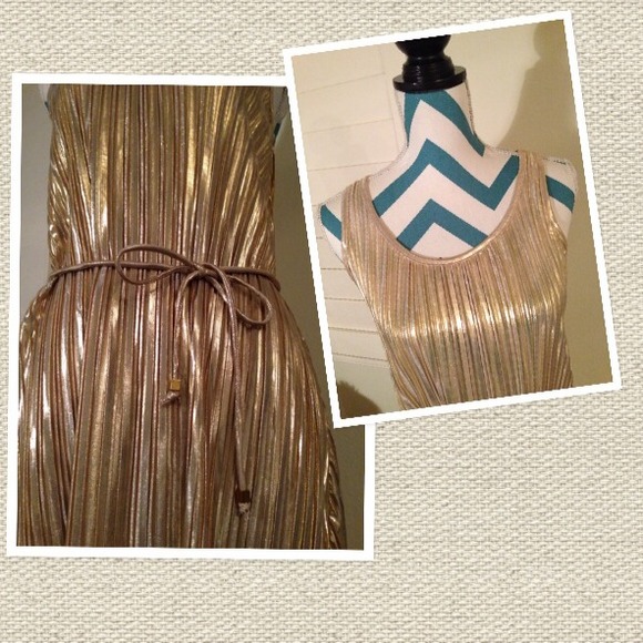 πHost PickπH&M Metallic Gold Pleated Party Dress - Picture 2 of 4