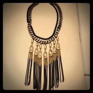 Stella & Dot -discontinued Lillith Fringe Necklace