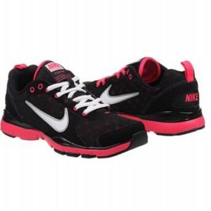WOMENS NIKE FLEX TRAINER SHOE!