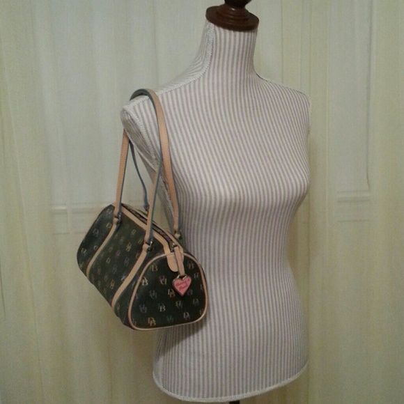 XXSOLD LOCALLYXX Dooney & Bourke Small Handbag
