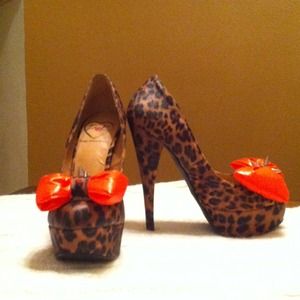 Penny Loves Kenny - Natural leapard heels/Fay