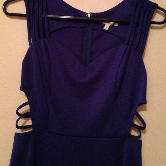 🚫SOLD🚫Charlotte Russe cut out dress - Picture 2 of 3