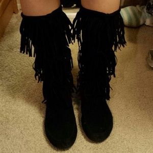 ON HOLD. HAPPY SHOPPING