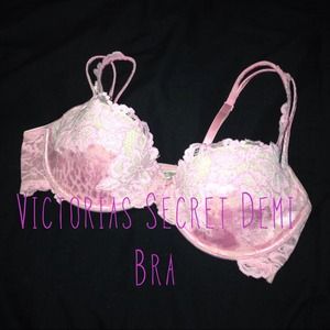 VIctorias Secret - Demi Bra