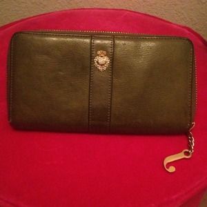 ON HOLD for brookiejamie!!!Juicy couture wallet